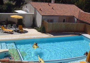 Charming Gîte with Shared Pool & Vineyard Views in Saint-Cybardeaux - Accessible & Family-Friendly