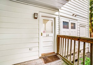 Charming, Ground-Floor Getaway w/ a Kitchenette, Free WiFi, & a Furnished Deck