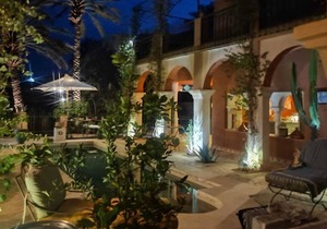 Charming guest house with pool for 6 people #1
