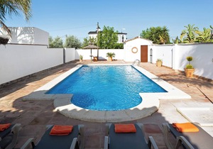 Charming Home Casa Villanueva 4 with Private Pool, Garden & Wi-Fi