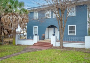 Charming Historic 3BR/2BA Located Near Downtown