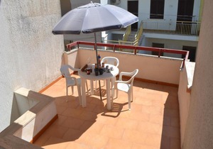 Charming Holiday Home Near The Beach With A Terrace Parking Available, Pets