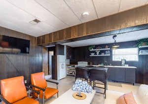 Charming home near the beach with retro vibe and high-speed WiFi - dogs welcome