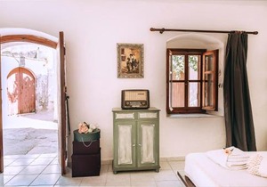 Charming House in Ρούστικα with Mountain View