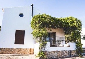 Charming house in Estepa with shared pool.