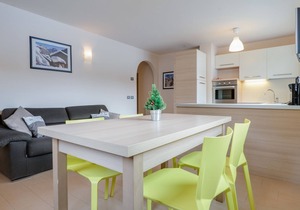 Charming Apartment “Il Mondo di Patty 1” with Mountain View