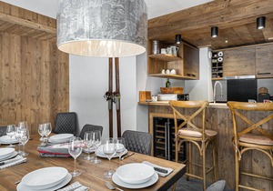 Charming New Apartment Near Pistes with Terrace and Ski-Room