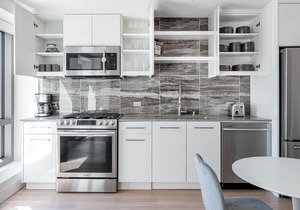 Charming Oakland 1BR w/AC, W/D, Sky Deck, next to BART, by Blueground