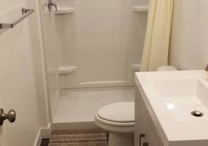 Charming PetFriendly QN Bed w/Private TV & Waffles