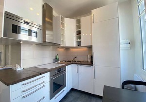 Charming Renovated Studio, Sleeps 4, Near Beach and Market
