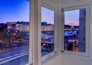 Charming Seafront House In Kalkara