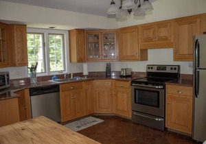 Charming & spacious beach home in Bonnet Shores, Narragansett