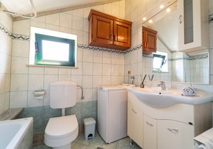 Charming stone house with exclusive complete equipment, fully air conditioned