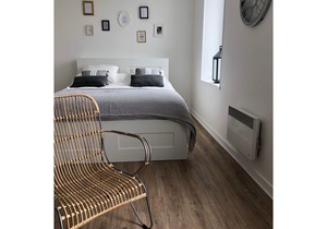 Charming Studio Facing the Port and 100 m from the beach