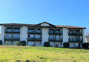 Charming Studio Lilas in Cambo-les-Bains: Terrace, Parking, Pet-Friendly, Near Thermal Spa