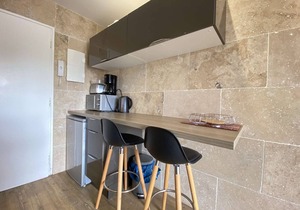Charming Studio in La Baule with Balcony, Private Parking, Near Avenue de Gaulle