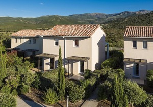 Charming summer-decorated holiday home in Northern Corsica