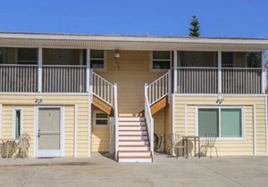 Charming, upgraded beach home, steps to beach + town