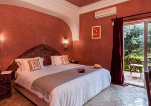 Charming villa in the heart of Marrakech palm grove