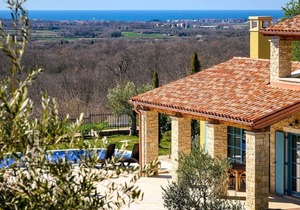 Charming villa with private pool near Umag