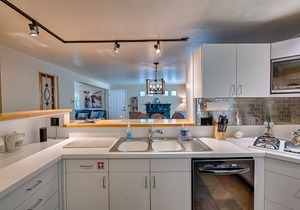 Charming, Walk to Town, 4 BR Home in Downtown Flagstaff