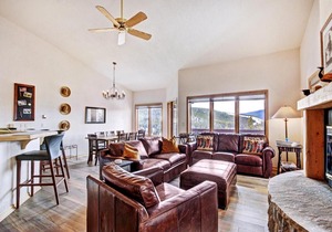 Charter Ridge 60 Apartment