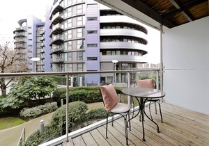 Chelsea Bridge Wharf, by Veeve