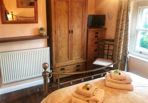 Cherry Tree Cottage is set is in the idyllic village of Briston.