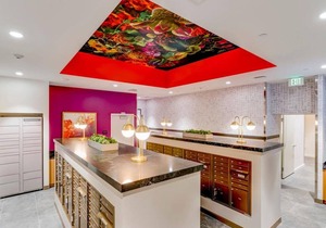 Chic Oakland 1BR w/Gym, Pool & Coworking, walk to BART, by Blueground