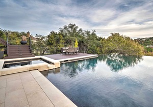 Chic Villa w/ Infinity Pool, 10 Miles to Downtown!