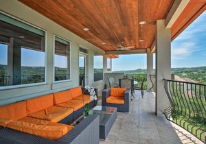 Chic Villa with Infinity Pool 10 Mi to Downtown!