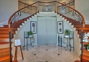 Chic Villa with Infinity Pool 10 Mi to Downtown!