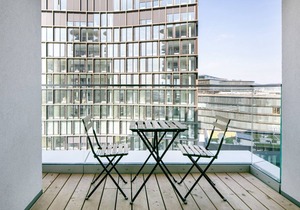 Chic Wieden 1BR w/Balcony, Gym, Elevator, walk to U-Bahn, by Blueground