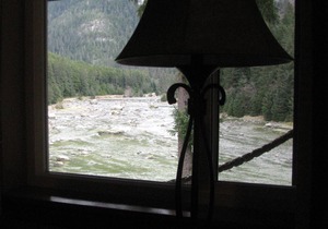 Chilkoot Haven in Haines, room #1, right on the Chilkoot River, Bear viewing