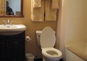 Chilkoot Haven in Haines, room #1, right on the Chilkoot River, Bear viewing
