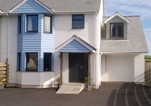 CHY LOWEN, pet friendly, with a garden in Gunwalloe