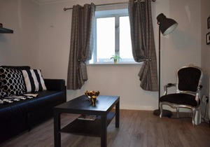 City Centre Top Floor Flat overlooking Liffey River