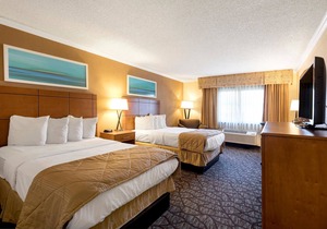 Clarion Hotel Detroit Metro Airport