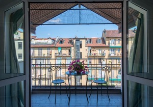 Class Residence