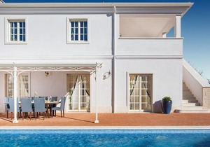 Classicly Constructed Villa in Vabriga with Pool