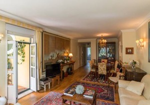 CLASSICO APT. WITH GARDEN NEXT TO BELÉM HISTORIC ZONE AND RIVER TEJO