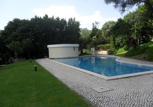 CLASSICO APT. WITH GARDEN NEXT TO BELÉM HISTORIC ZONE AND RIVER TEJO