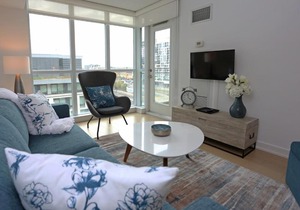 Classy DT 2 bdrm+den condo