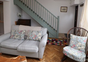CLEMENTINE COTTAGE, family friendly, with a garden in Staindrop