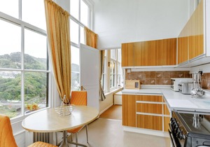 CLOONEAVIN APARTMENT 2, pet friendly in Lynmouth