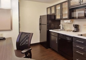 Close to Concord Park! Pet-friendly Suite with Private Kitchen! Parking, Gazebo!