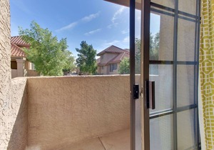 Close to it ALL! Old Town Mins Away, Short Drive to ASU Campus, Garage Prking, Workstation w/Printer