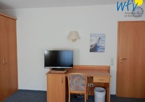 Close to the beach, comfortable and family friendly!