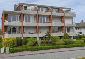 Close to the beach. directly behind the dike!