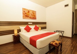 Clove Transit Hotel